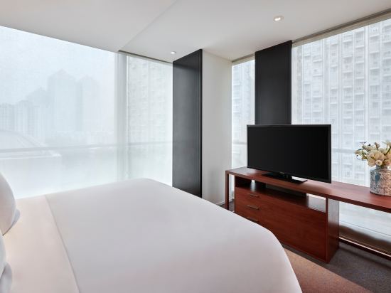 Mandarin Oriental, Guangzhou - Tap to explore photos