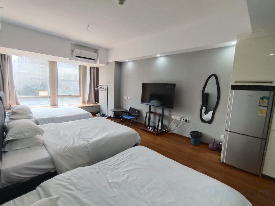 F&H Chain Hotel(Apartment) Room Type - Deluxe 3-bed Room
