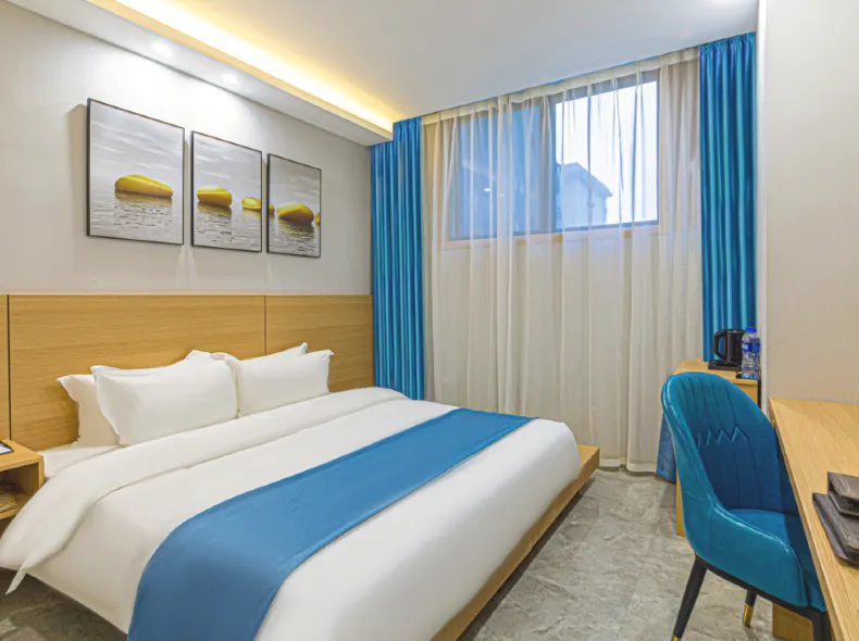 Qingzhu Sanyi Select Hotel (Shanghai Dahua Zhonghuan No. 1 Store)