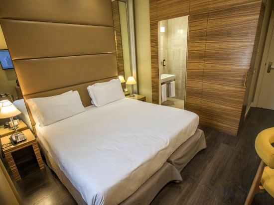 Mercure Roma Centro St. John Room Type - Classic Double Room