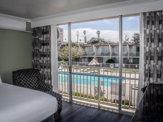 Travelodge by Wyndham Monterey Bay Room Type - King Room - Non-Smoking