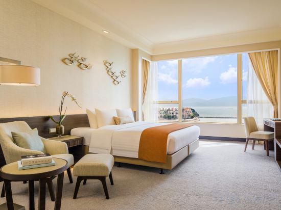 Hong Kong Gold Coast Hotel Room Type - Premier Room, Sea View