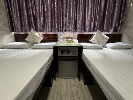 Victoria Inn Room Type - Deluxe Family Room