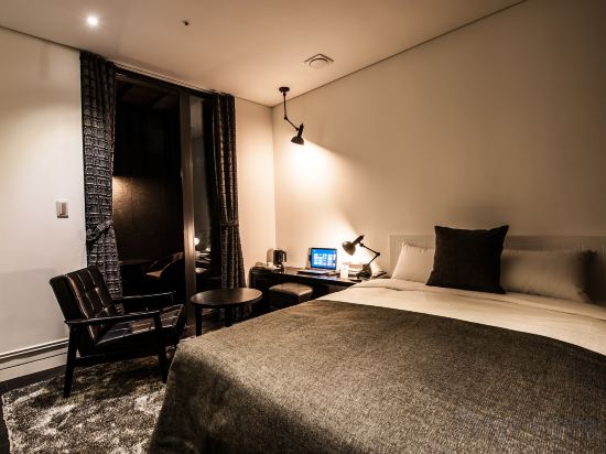 SR Hotel Sadang Room Type - Deluxe Double with Balcony (No Window) SR Hotel Sadang Room Type - Deluxe Double with Balcony (No Window)