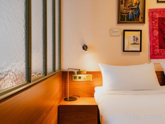 Hotel Mercier Room Type - Deluxe Double or Twin Room Hotel Mercier Room Type - Deluxe Double or Twin Room
