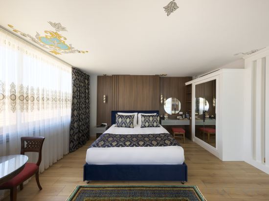 Seven Hills Hotel - Special Category Room Type - Queen Suite with Hagia Sophia View