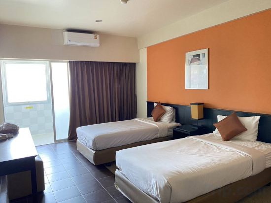 The Color Living Hotel Room Type - Superior Twin Room