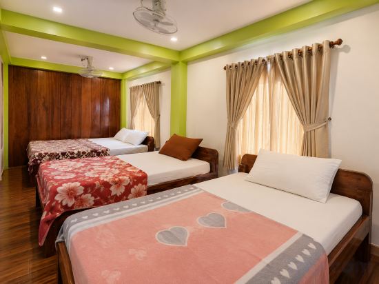 Villa Koh Rong Room Type - Private Triple Room with Fan Garden View