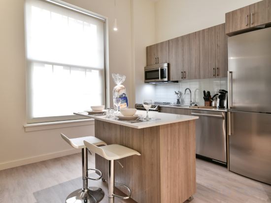Global Luxury Suites Downtown Boston - Tap to explore photos
