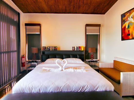 The Gabayan Riviera Room Type - Premier Villa