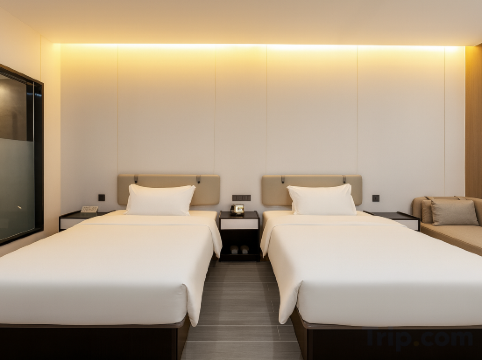 Oriental Hotel Room Type - Business 2-bed Room