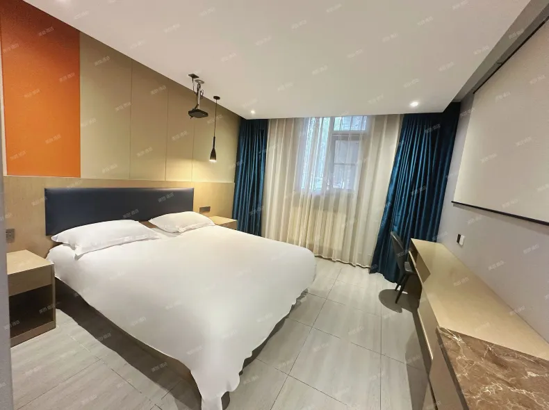 Huayi Selected Hotel (Beijing Guomao Jintai Road Subway Station Branch)