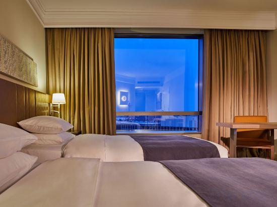 Hyatt Regency Belgrade - Tap to explore photos