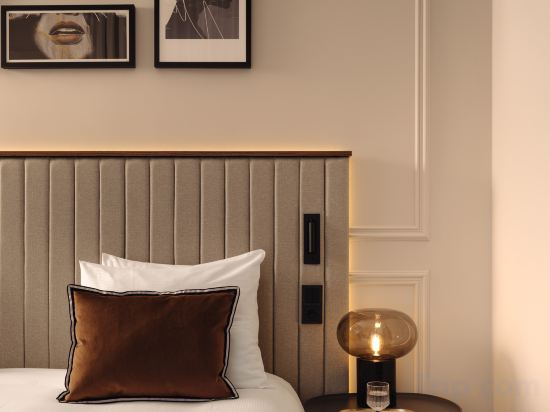 The Manor Amsterdam Room Type - Junior Suite 1 King Bed 1 Sofa Bed The Manor Amsterdam Room Type - Junior Suite 1 King Bed 1 Sofa Bed