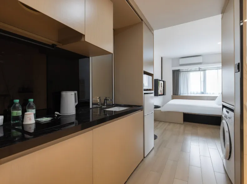 CJIA Apartment (Shanghai Changzhong Road Subway Station)