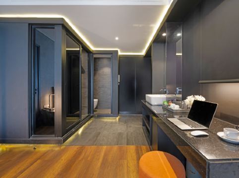 The Code Hotel and Spa Room Type - Superior Twin Room