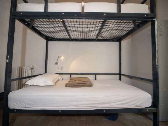 Enjoy Hostel Room Type - 4-Bed Mixed Dormitory Room