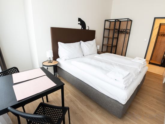 Post 120 Suites Room Type - Double Room
