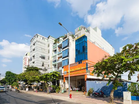 Collection O Dinh Dinh Hotel - Near Tan Son Nhat Airport