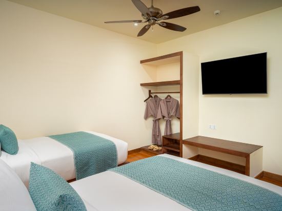 Amatak Boutique Hotel - Tap to explore photos