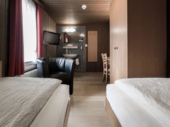 Hotel Rössli Room Type - Budget Double Room with Shared Bathroom
