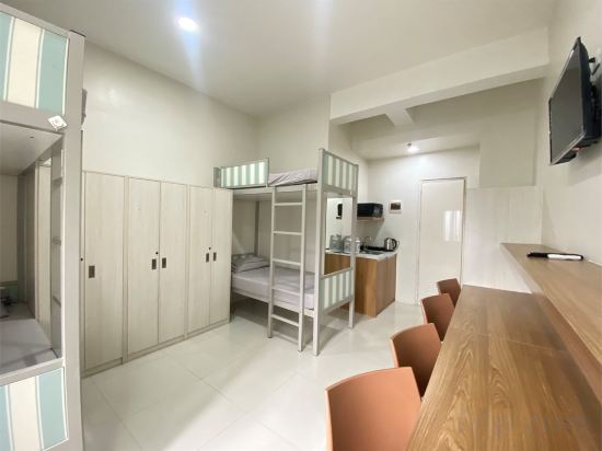 UHome Lacson Room Type - Quadruple Room