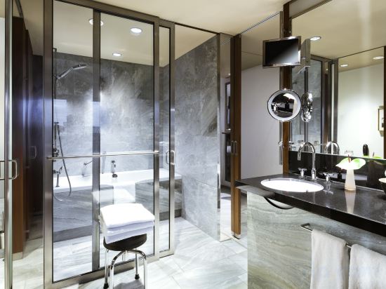 Grand Hyatt Berlin - Tap to explore photos