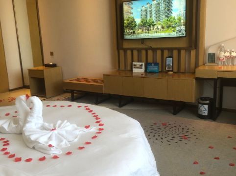 Juny Oriental Hotel Room Type - Couples' Room