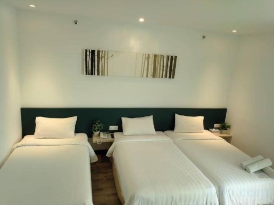 Fuller Hotel Kulim Room Type - Family Room