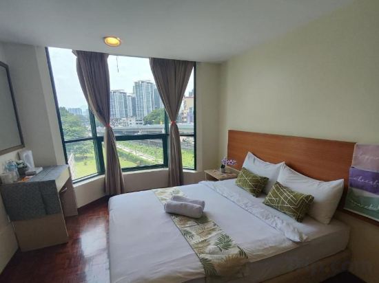 SCC Hotel Room Type - Superior Queen Room