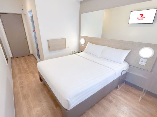 Red Planet Quezon City Timog Room Type - Double Room