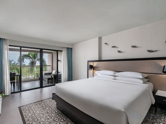 Hyatt Regency Phuket Resort - Tap to explore photos
