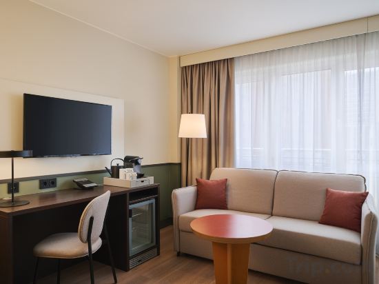 iStay by NH Berlin City Ost Hotel - Tap to explore photos