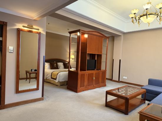 Jianguo Qianmen Beijing Room Type - Standard Floor Business King Suite