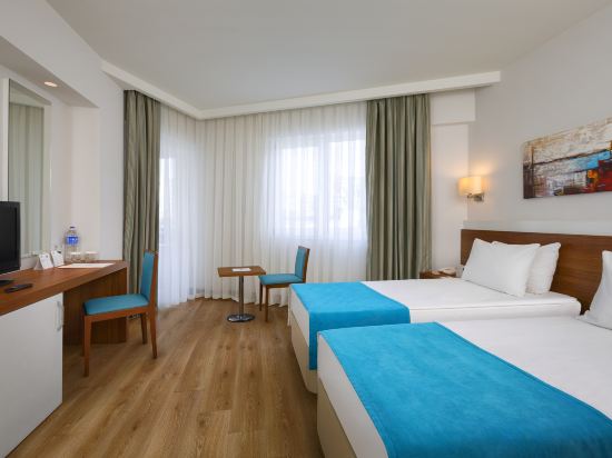 Grand Park Lara Hotel Room Type - Family Elite
