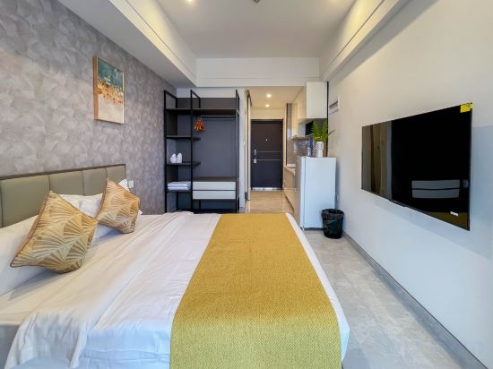 Phnom Penh Huan Yu  Hotel & Residence Room Type - Standard King Room