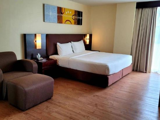 Lohas Residences Sukhumvit Room Type - Executive Suite