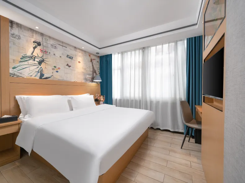 Yinuo Hotel (Guangzhou Chenjiaci Caihongqiao Metro Station)