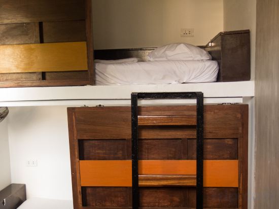 Happiness Hostel El Nido Room Type - Bed In 2-Bed Mixed Dormitory (Mixed Gender)