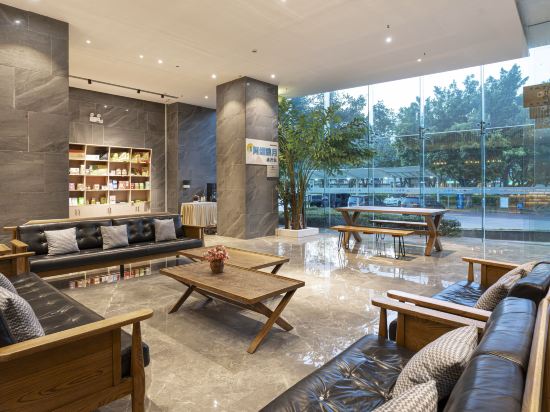 Others 2, Jinding Hotel Mile, Honghe Hani and Yi