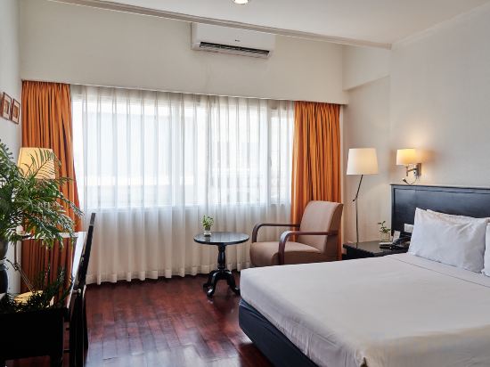 Le Charme Vientiane Hotel - Tap to explore photos
