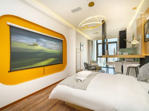 Designer's Home Boutique Apartment (Chongqing Guanyinqiao Pedestrian Street Times Center Branch)