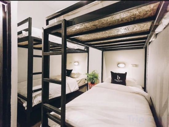 The Bloom Hostel Room Type - 4 Beds Dormitory for Female