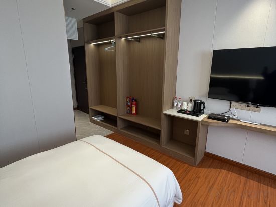 Shamian Hotel Room Type - Executive Double Room