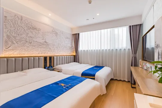 Super 8 Hotel (Beijing South Railway Station Puhuangyu Subway Station)