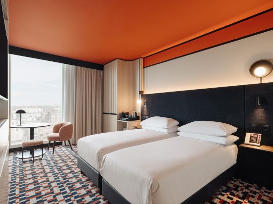 DoubleTree by Hilton Amsterdam Centraal Station - Tap to explore photos