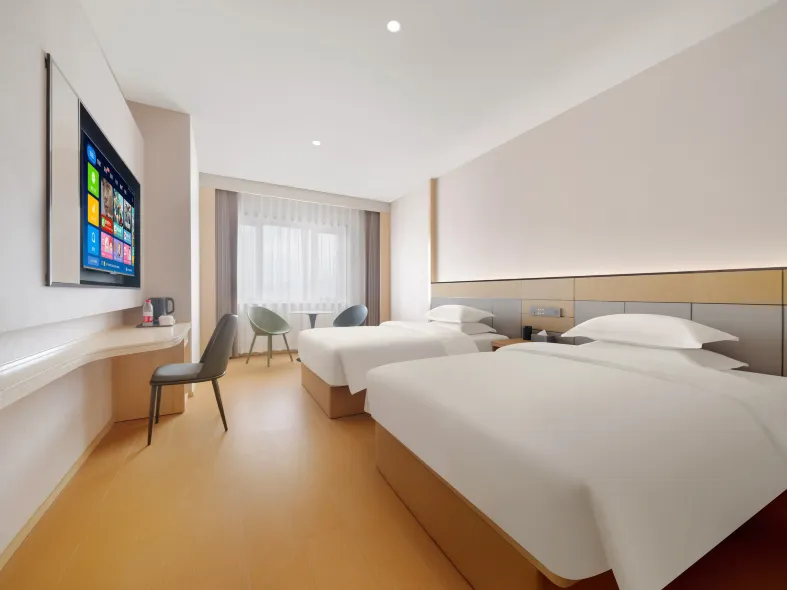 Cloud Four Seasons Urumqi People's Cinema Store