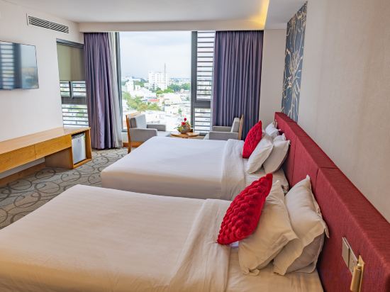 The IRIS Signature Hotel & Spa Room Type - Premium 2 Beds-City View-Non-Smoking