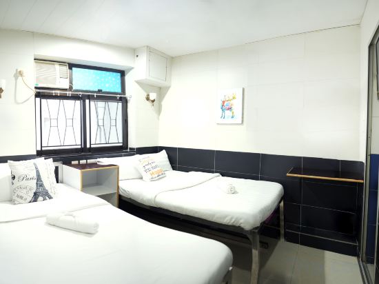 Apple Hostel Room Type - Deluxe Family Room