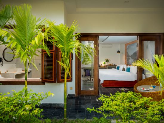 Bopha Watbo Residence - Tap to explore photos